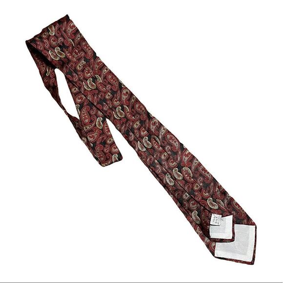 Vintage Deep Red Paisley Silk Tie - Picture 3 of 6